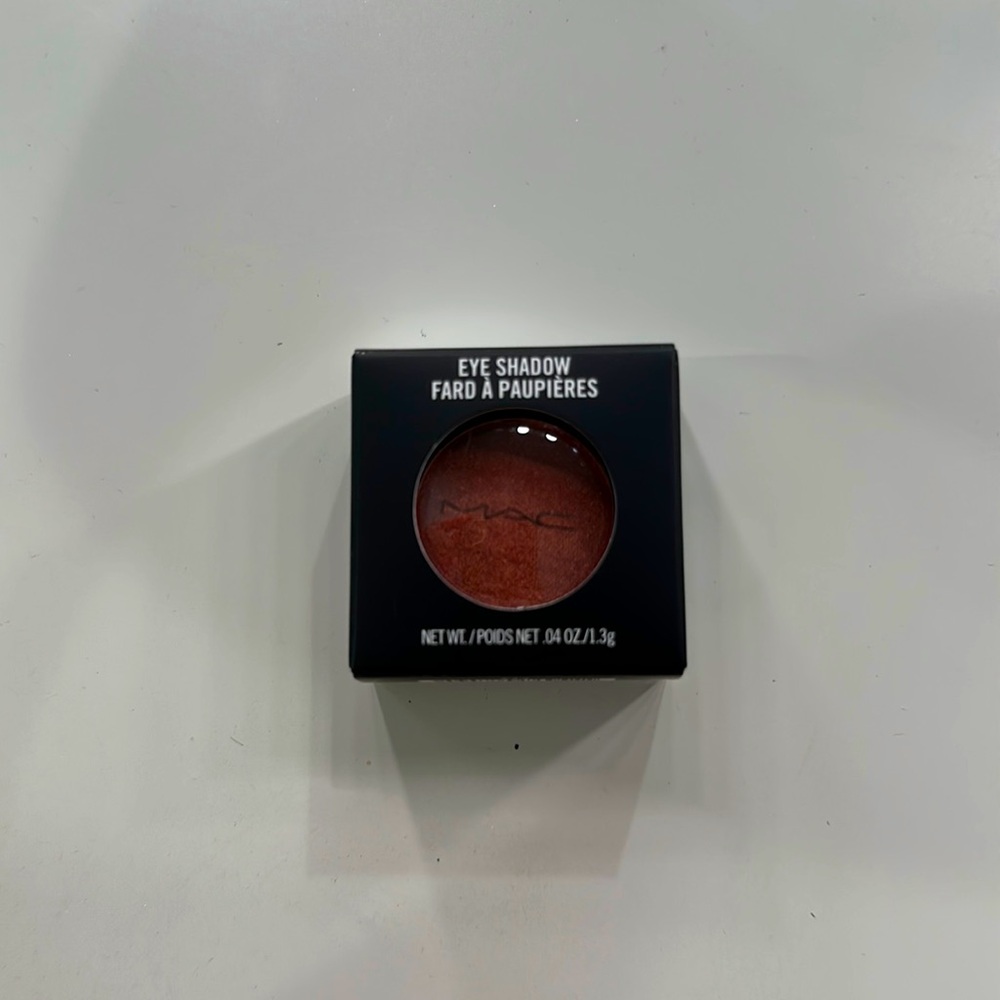 Brand new MAC eyeshadow- color Coppering
